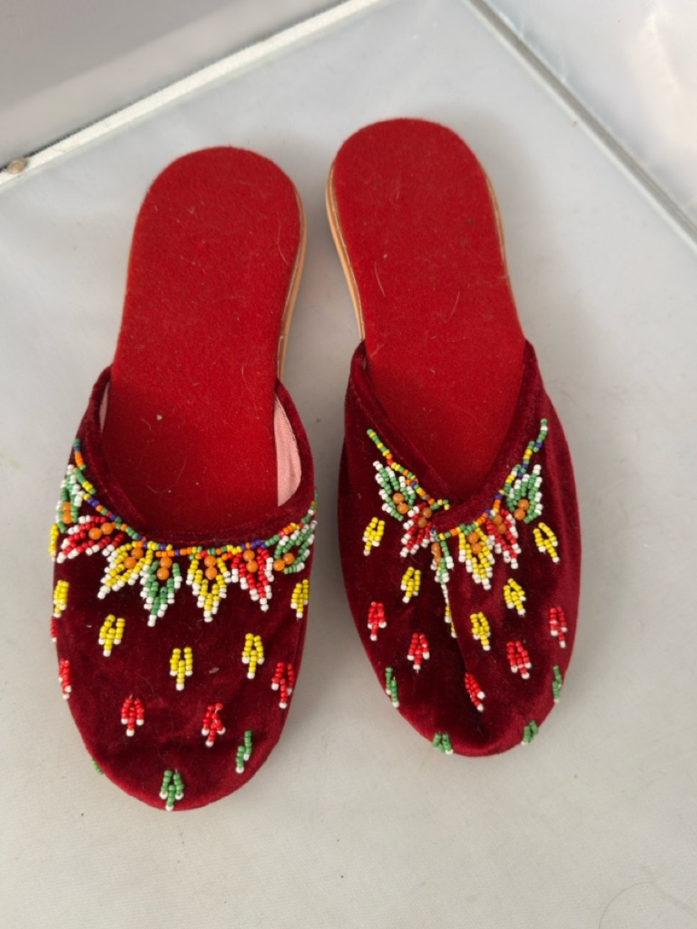 Red Velvet Beaded Women's Slip-On Slippers